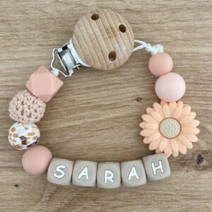 Attache tétine « SARAH »
